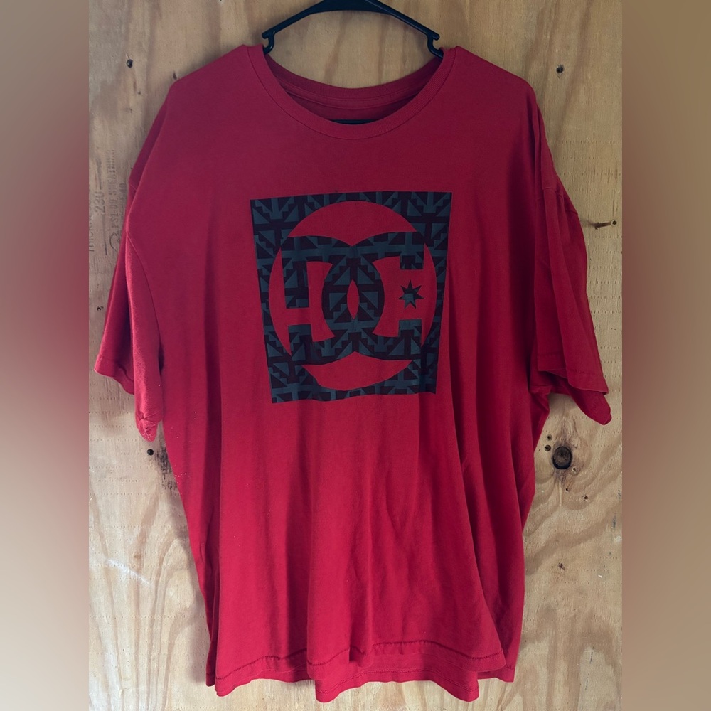 2XL DC shoes vintage top